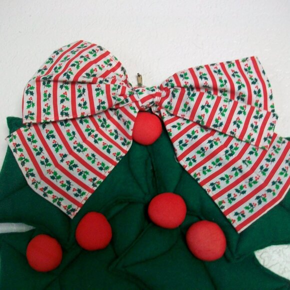 Vintage Handmade Christmas Green Felt Holly Leaf Wall Hanging Swag Fabric Bow - Picture 2 of 4